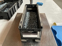 Würth 6.26kg plaatschroef cilinderkop 4,2x13 in stapelbare bak - afbeelding 6 van  6