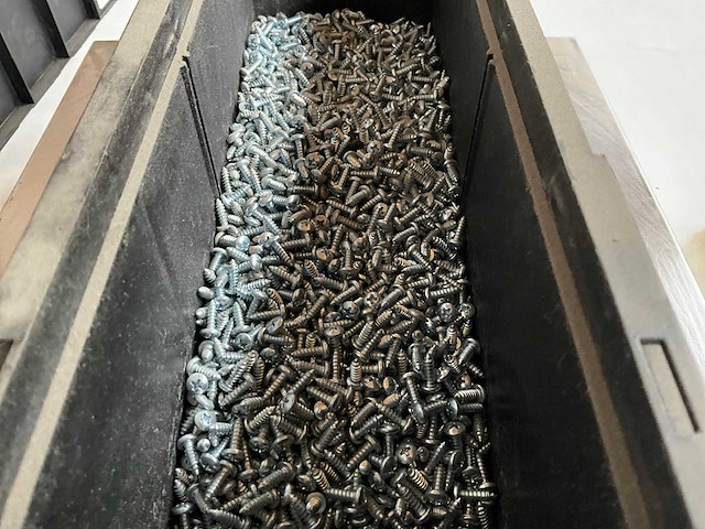 Würth 6.26kg plaatschroef cilinderkop 4,2x13 in stapelbare bak - afbeelding 5 van  6