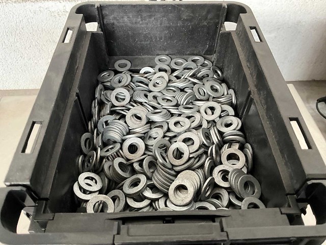 Würth 6.30 kg vlakke sluitring in stapelbare bak - afbeelding 3 van  5