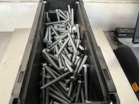 Würth 6.32 kg zeskant tapbout m8x80 in stapelbare bak - afbeelding 2 van  4