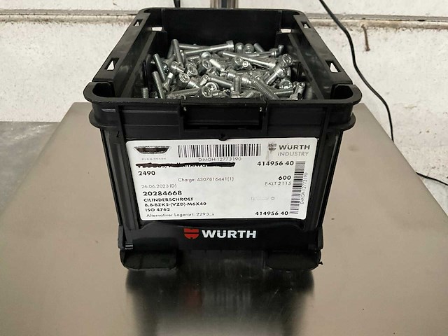 Würth 6.48 kg cilinderschroef m6 x 40 in stapelbare bak - afbeelding 1 van  5