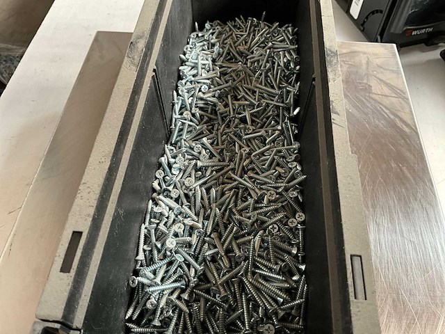 Würth 6.49kg verzonken plaatschroef 3,5 x 25 in stapelbare bak - afbeelding 3 van  6