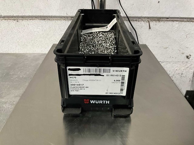 Würth 6.60 kg plaatschroef lbk 4,2 x 13 in stapelbare bak - afbeelding 1 van  5