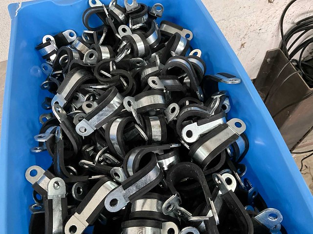 Würth 6.61 kg buisklem met rubber - afbeelding 2 van  3