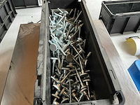 Würth 6.68kg kartelschroef m6x50 in stapelbare bak - afbeelding 3 van  7