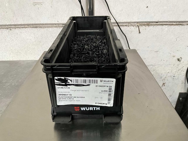 Würth 6.87 kg plaatschroef lbk met flens 3,9 x 16 in stapelbare bak - afbeelding 1 van  5
