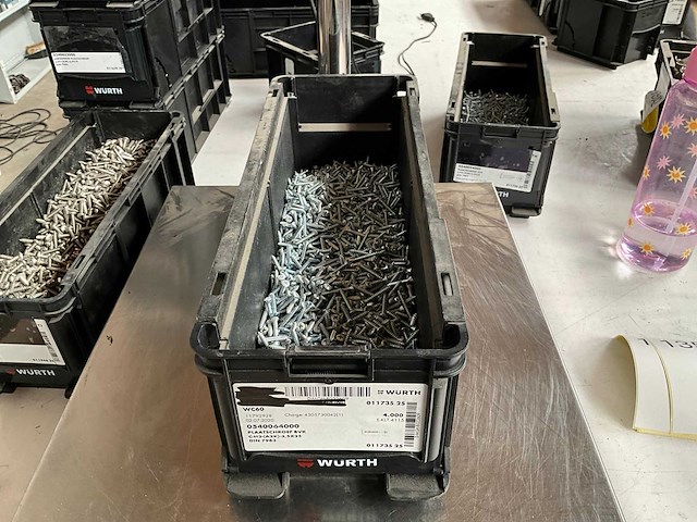 Würth 6.95kg plaatschroef bvk 3,5 x 25 in stapelbare bak - afbeelding 1 van  6