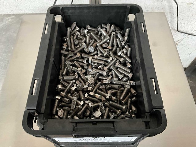 Würth 7.07 kg bout tap m6 x 20 in stapelbare bak - afbeelding 2 van  5