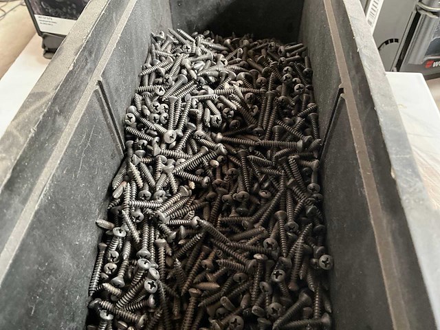 Würth 7.22 kg bolverzonken plaatschroef 3,5 x 25 in stapelbare bak - afbeelding 4 van  6