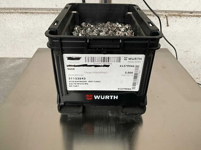 Würth 7.24 kg zeskantmoer met flens in stapelbare bak - afbeelding 1 van  5