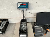 Würth 7.30 kg schroef zeskantkop met voldraad m8x40 in stapelbare bak - afbeelding 2 van  4