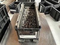 Würth 7.34kg vleugelmoer m8 in stapelbare bak - afbeelding 1 van  6
