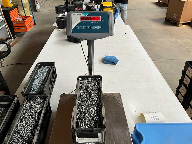 Würth 7.35kg blindklinknagel pbk alu 1,2-6,3/4x10 in stapelbare bak - afbeelding 4 van  6