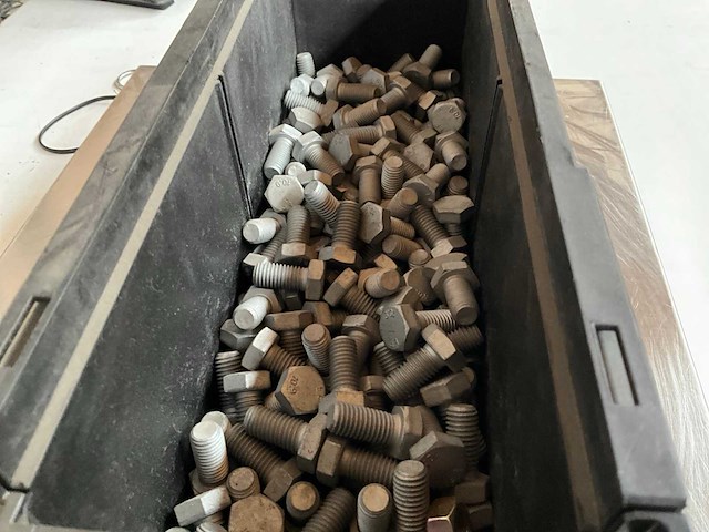 Würth 7.56kg zeskanttapbout m12x25 in stapelbare bak - afbeelding 3 van  6