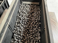 Würth 7.68kg verbindingsmoer 8x10 m4 in stapelbare bak - afbeelding 6 van  6