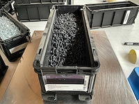 Würth 7.87kg bolverzonken plaatschroef 3,8x38 in stapelbare bak - afbeelding 1 van  6