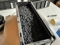 Würth 7.87kg bolverzonken plaatschroef 3,8x38 in stapelbare bak - afbeelding 3 van  6