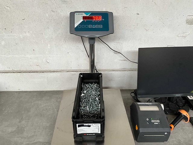 Würth 7.98 kg zeskant tapbout m6x35 in stapelbare bak - afbeelding 2 van  5