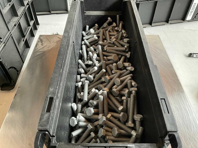 Würth 8.05kg zeskanttapbout m8x45 in stapelbare bak - afbeelding 3 van  6