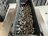 Würth 8.05kg zeskanttapbout m8x45 in stapelbare bak - afbeelding 3 van  6