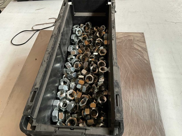 Würth 8.07kg zelfborgmoer v10-sw22 in stapelbare bak - afbeelding 3 van  6