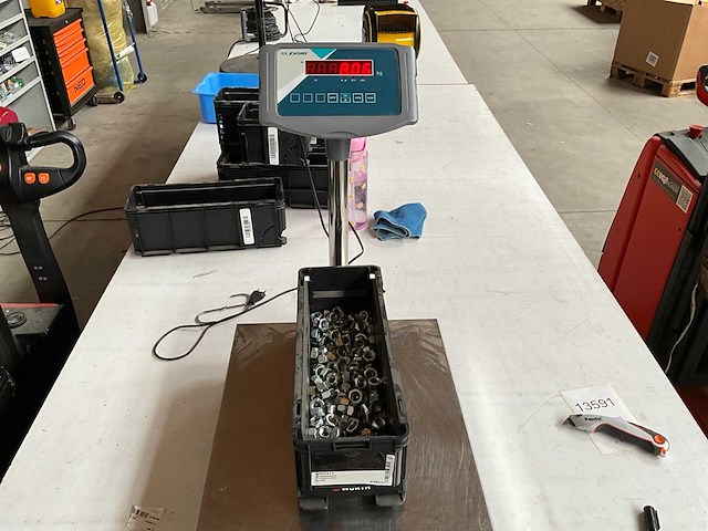 Würth 8.07kg zelfborgmoer v10-sw22 in stapelbare bak - afbeelding 4 van  6