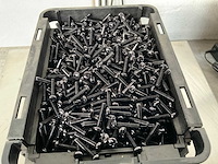 Würth 8.08 kg bol cilinderschroef m4x20 in stapelbare bak - afbeelding 3 van  5