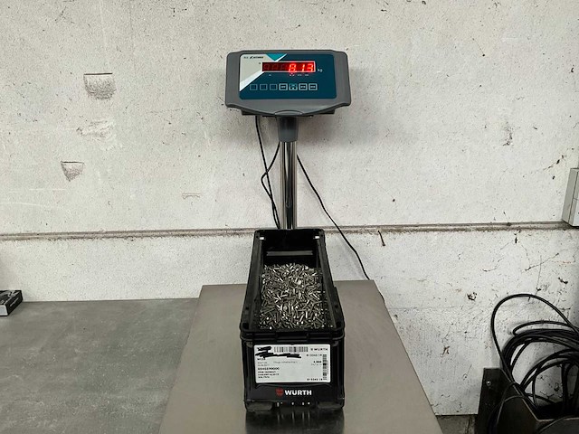 Würth 8.13 kg zeskant tapbout 4,2 x19 in stapelbare bak - afbeelding 2 van  5