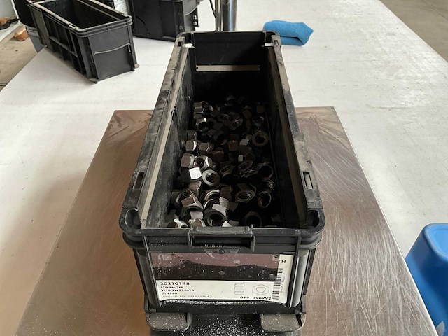 Würth 8.16kg stopmoer m14 in stapelbare bak - afbeelding 2 van  6
