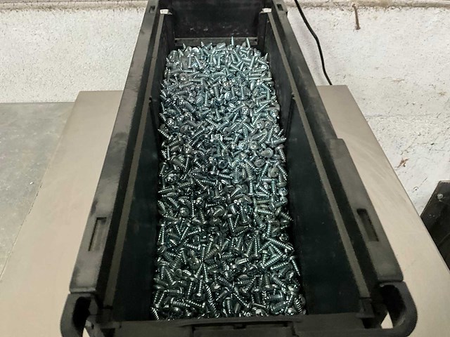 Würth 8.20 kg plaatschroef lbk 4,8 x 13 in stapelbare bak - afbeelding 3 van  5