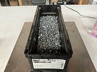 Würth 8.34kg zelfborgmoer m8 in stapelbare bak - afbeelding 1 van  5