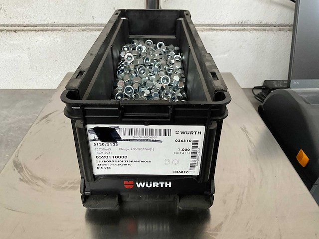 Würth 8.36 kg zelfborgende zeskantmoer m10 in stapelbare bak - afbeelding 1 van  5
