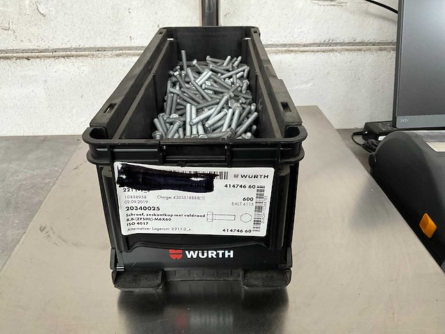 Würth 8.44 kg schroef zeskantkop met voldraad m6x60 in stapelbare bak - afbeelding 1 van  5