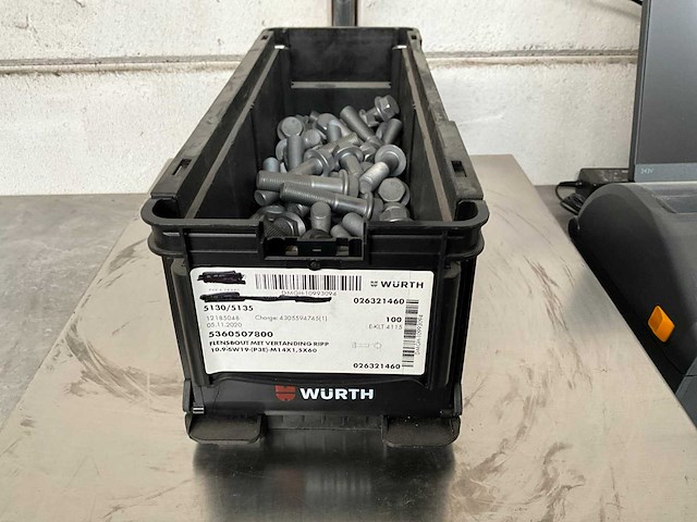 Würth 8.46 kg flensbout met vertanding ripp m14x1,5x60 in stapelbare bak - afbeelding 1 van  5