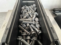 Würth 8.46 kg flensbout met vertanding ripp m14x1,5x60 in stapelbare bak - afbeelding 3 van  5