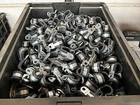 Würth 8.51 kg leidingklem met rubber b15mm-d15mm in stapelbare bak - afbeelding 3 van  6