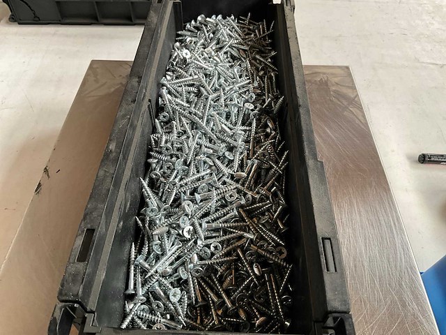 Würth 8.66kg spaanplaatschroef verzonken kop 4,5x35/21 in stapelbare bak - afbeelding 3 van  6