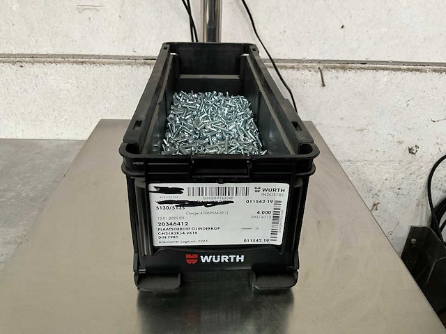 Würth 8.68 kg plaatschroef cilinderkop 4,2 x 19 in stapelbare bak - afbeelding 1 van  5