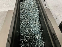 Würth 8.78 kg zelfborende zeskantschroef met flens 5,5 x 19 in stapelbare bak - afbeelding 3 van  5