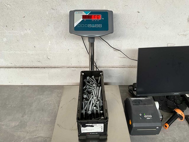 Würth 8.89 kg schroef zeskantkop met voldraad m10x100 in stapelbare bak - afbeelding 2 van  4