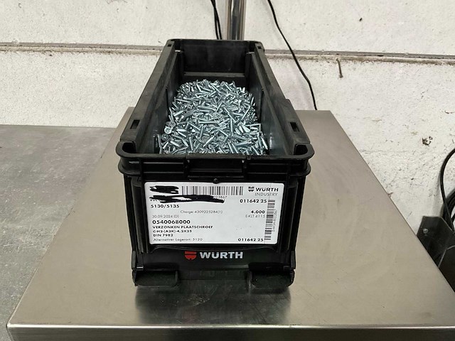 Würth 8.95 kg verzonken plaatschroef 4,2 x 25 in stapelbare bak - afbeelding 1 van  5