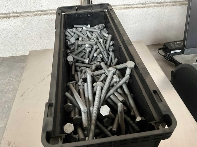 Würth 9.16 kg assorti bouten in stapelbare bak - afbeelding 2 van  7