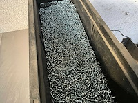 Würth 9.24 kg plaatschroef lbk 2,9 x 9,5 in stapelbare bak - afbeelding 3 van  5