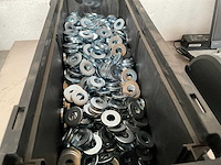 Würth 9.31 kg sluitring voor zware spanbussen d10,5 in stapelbare bak - afbeelding 3 van  5