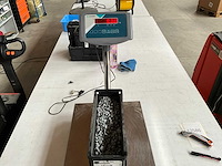 Würth 9.38kg lage bolkopschroef met flens m8 x 20 in stapelbare bak - afbeelding 3 van  5
