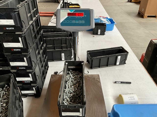 Würth 9.46kg bzk bout m8x40 in stapelbare bak - afbeelding 4 van  6