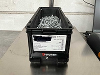 Würth 9.51 kg zeskantbout met flens m6x50 in stapelbare bak - afbeelding 1 van  5