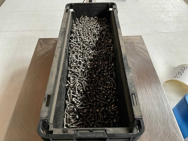 Würth 9.60kg plaatschroef lbk 4,2x19 in stapelbare bak - afbeelding 3 van  6