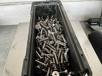 Würth 9.72 kg verzonken schroef m10x40 in stapelbare bak - afbeelding 1 van  2