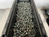 Würth 9.79 kg cilinderschroef m6x25 in stapelbare bak - afbeelding 2 van  3